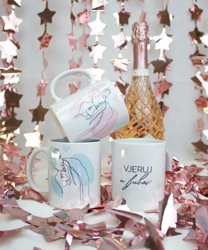 Poklon za vjenčanje Set Šalica Vjeruj u ljubav, razne boje