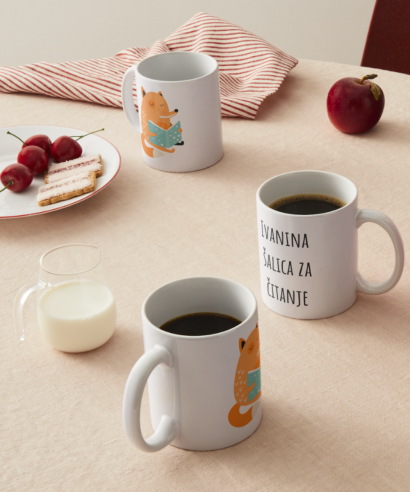 Personalizirana šalica "Ivanina šalica za čitanje" - u upotrebi
