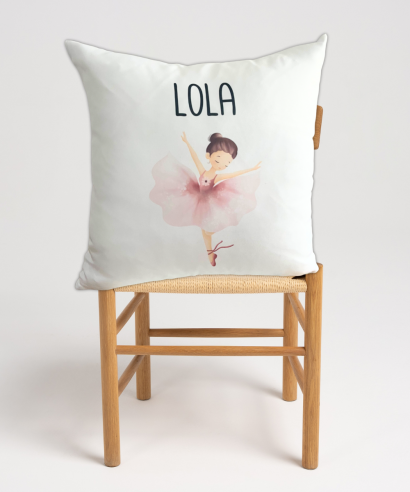 Personalizirani jastuk “Balerina” - na stolici