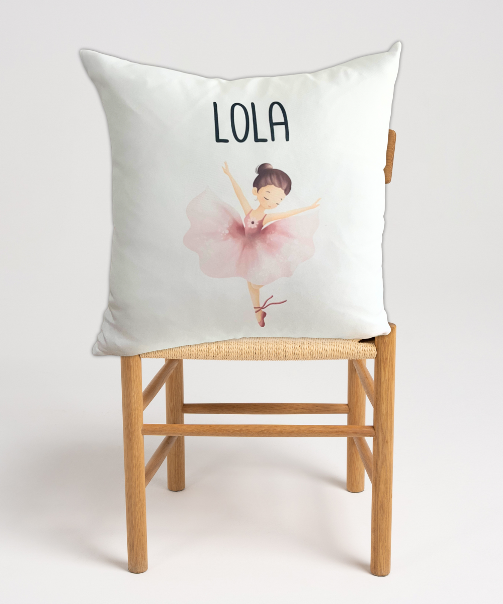 Personalizirani jastuk “Balerina” - na stolici Personalizirani jastuk “Balerina” - na stolici